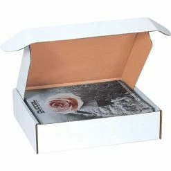 Literature Mailers The Packaging Wholesalers 18" X 12" X 4" Front Lock Deluxe Literature Mailer, 50/Bundle